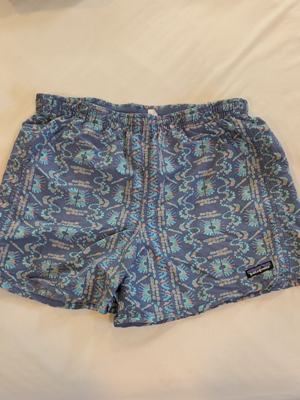 Patagonia Women’s Baggies Sunshine Dye Blue Teal Patterned Athletic Shorts